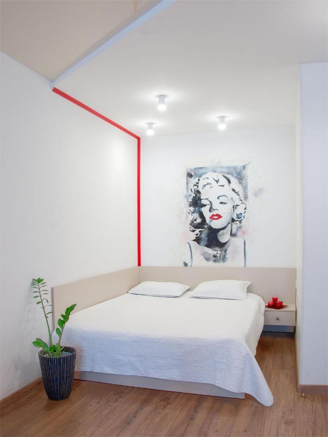 Monro Apartment Lviv Kültér fotó